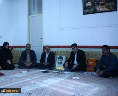 دیدار مسئولان پردیس علامه طباطبایی لرستان با خانواده شهدای دانشجو