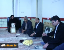 دیدار مسئولان پردیس علامه طباطبایی لرستان با خانواده شهدای دانشجو