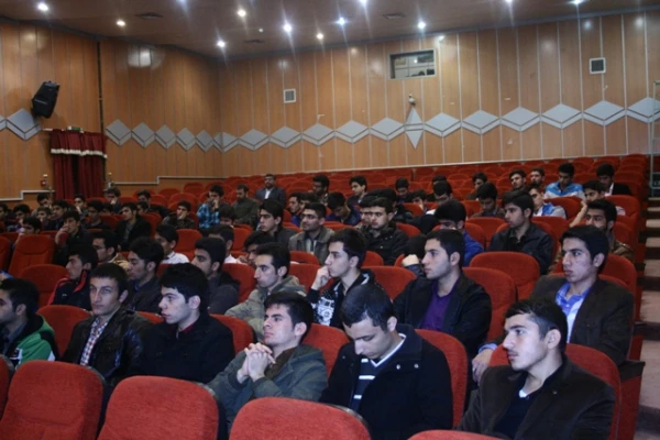 جلسه توجیهی و پرسش و پاسخ دانشجو معلمان جدید الورود پردیس علامه طباطبایی لرستان