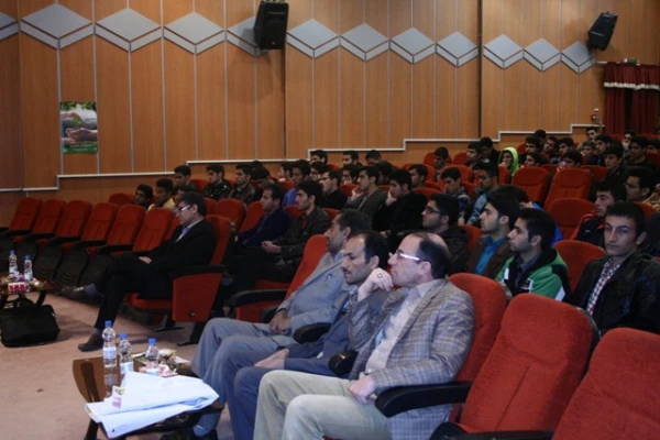 جلسه توجیهی و پرسش و پاسخ دانشجو معلمان جدید الورود پردیس علامه طباطبایی لرستان