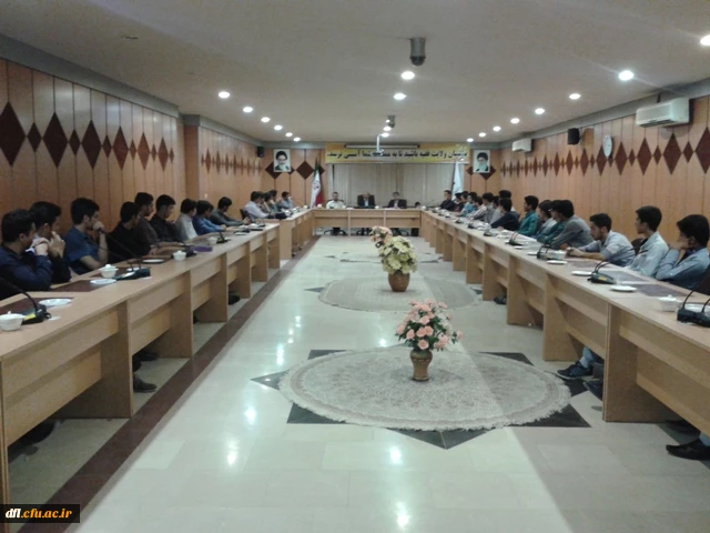 جلسه توجیهی دانشجویان ورودی مهر 942