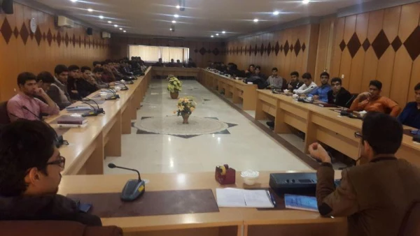 جلسه نقد کتاب