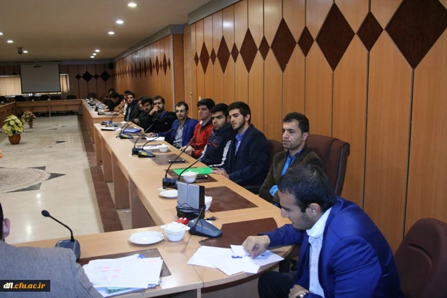 جلسه با دبیران کانون ها
6