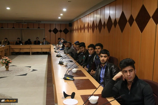 گزارش مصور برگزاری کارگاه تاثیر فضای مجازی بر خانواده 
2