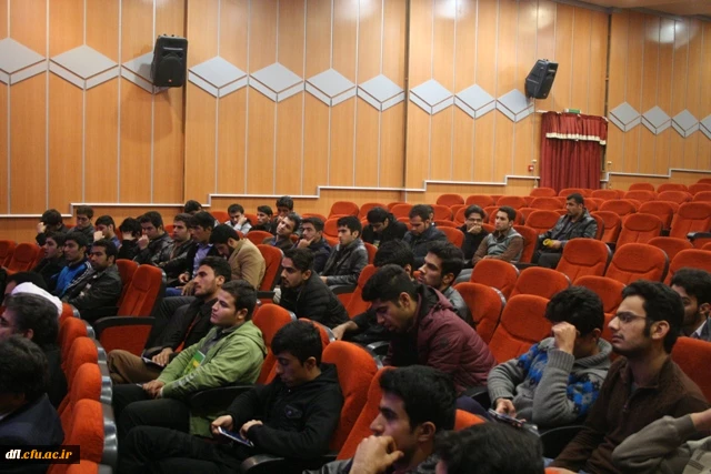 گزارش مصور برگزاری همایش " بررسی سیر تاریخی زندگی امام رضا (ع) و همچنین کرامات آن امام همام