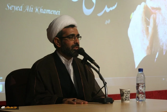 گزارش مصور برگزاری همایش " بررسی سیر تاریخی زندگی امام رضا (ع) و همچنین کرامات آن امام همام