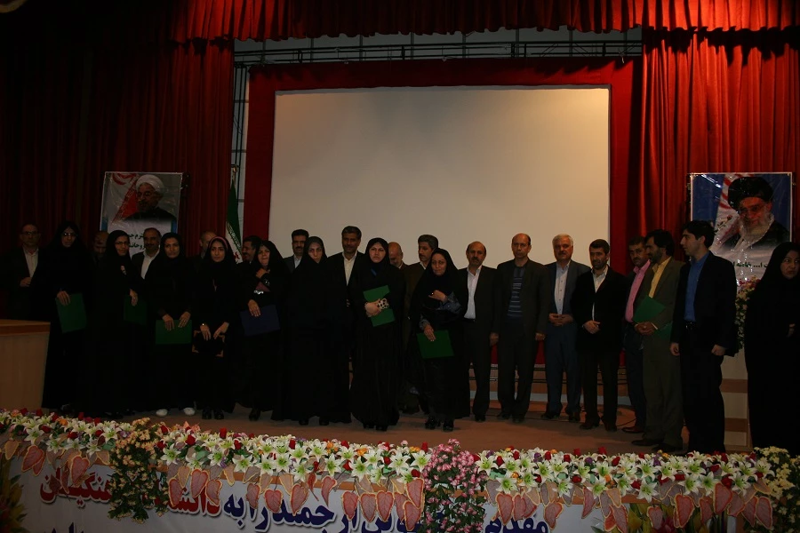 مراسم هفته پژوهش با حضور دکتر صلاح الدین محمدی در پردیس