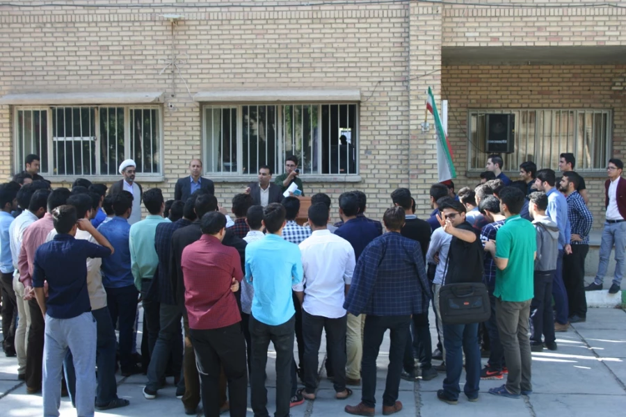 برگزاری تربین آزاد انتخابات در پردیس