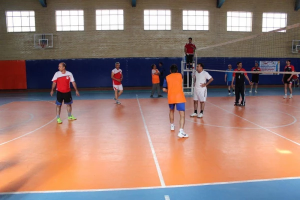 مسابقات ورزشی کارکنان دانشگاه فرهنگیان استان