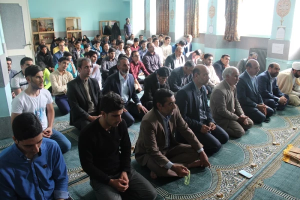 مراسم عرض تسلیت به معاونت توسعه منابع وامور دانشجویی پردیس