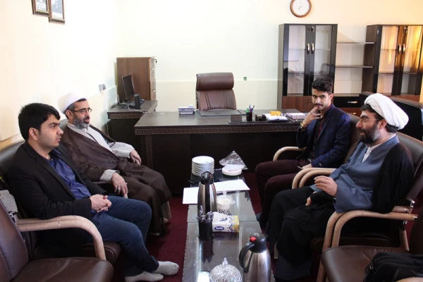 برگزاری جلسه انجمن دانشجویی رشته تاریخ با مسئول نهاد نمایندگی مقام معظم رهبری در دانشگاه