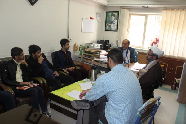 جلسه دانشجویان انجمن تاریخ  با سرپرست مدیریت امورپردیس ها ی استان لرستان