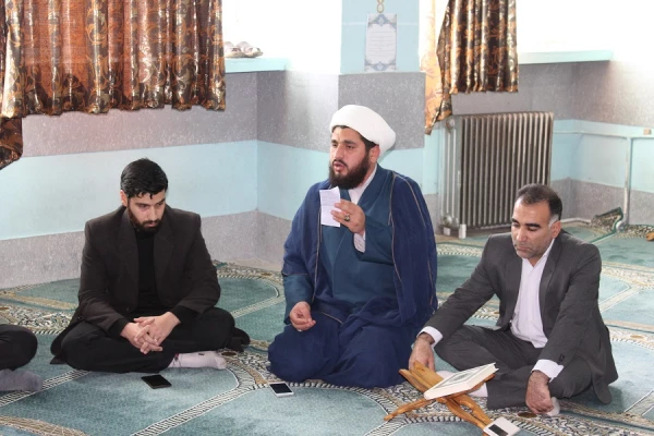 به مناسبت ولادت حضرت زینب (س) برگزار شد :