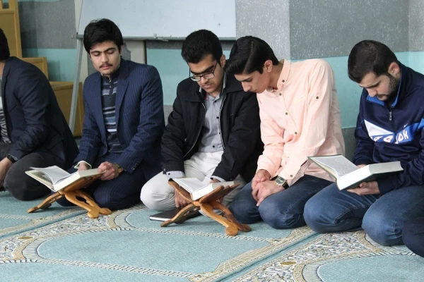 هیات فرهنگی و مذهبی حضرت معصومه (س)  محفل انس با قرآن