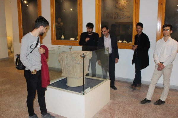 برگزاری اردوی علمی آموزشی دانشجویان رشته تاریخ از اماکن تاریخی استان خوزستان