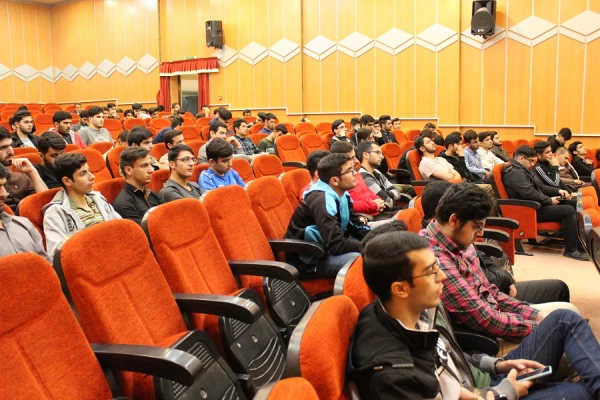 جلسه توجیهی دانشجویان پردیس علامه طباطبایی لرستان با موضوع اتوماسیون تغذیه