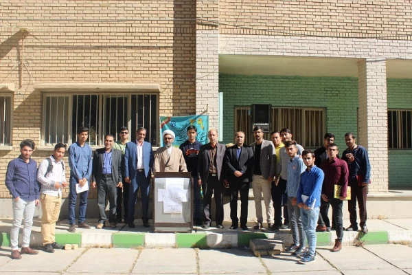 تریبون آزاد با موضوع مشکلات صنفی دانشگاه با محوریت بسیج دانشجویی و واحد فرهنگی برگزار شد