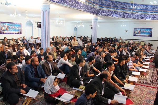 جلسه تفسیر قرآن امام جمعه خرم آباد و نماینده ولی فقیه استان لرستان