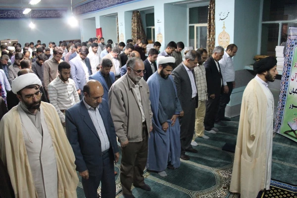 محفل انس با قرآن طرح کاروان نور دانشگاه فرهنگیان سراسر کشور