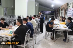 شرکت مسئولین و اعضای شورای صنفی پردیس علامه طباطبایی در مراسم افطار دانشجویان