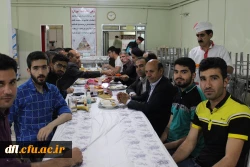 شرکت مسئولین و اعضای شورای صنفی پردیس علامه طباطبایی در مراسم افطار دانشجویان