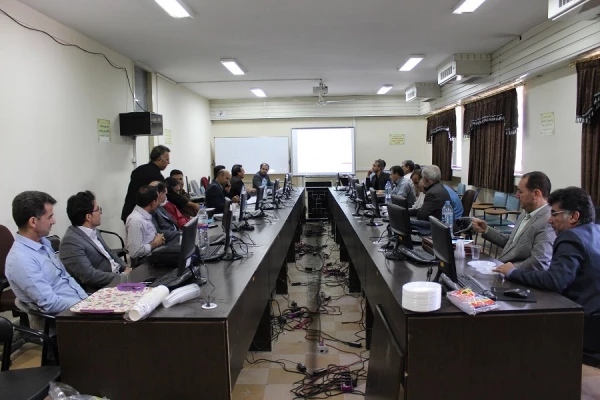 جلسه نشست و هم اندیشی گروههای آموزشی و اساتید
