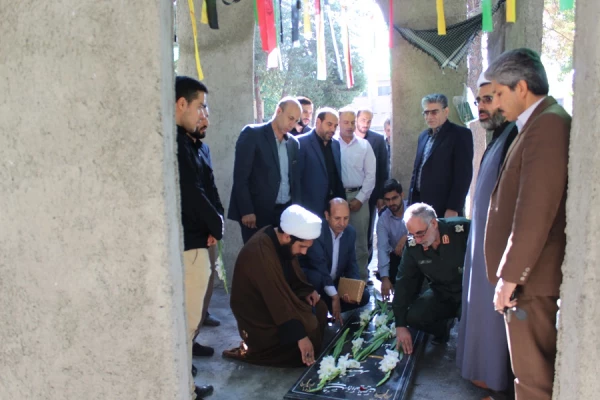 به مناسبت هفته دفاع مقدس و ایام سوگواری سید الشهدا و بازگشایی کلاس های درس