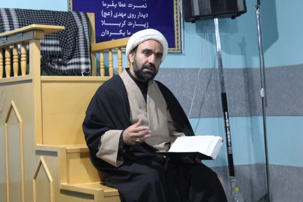 گزارش تصویری از برگزاری مراسم عزاداری هیات قمر بنی هاشم (ع) به مناسبت شهادت پیامبر اکرم(ص) امام حسن مجتبی (ع) و امام رضا (ع) به مدت چهارشب با سخنرانی حجت الاسلام تیموری در نمازخانه پردیس علامه طباطبایی لرستان