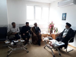 جلسه دبیر کانون مهدویت و فرمانده بسیج دانشجویی پردیس علامه طباطبایی لرستان با نماینده ولی فقیه در لرستان و امام جمعه خرم آباد به مناسبت هفته ولایت و جشن بیعت