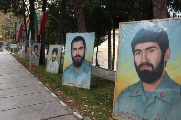 نمایشگاه عکس سرداران شهید لرستان