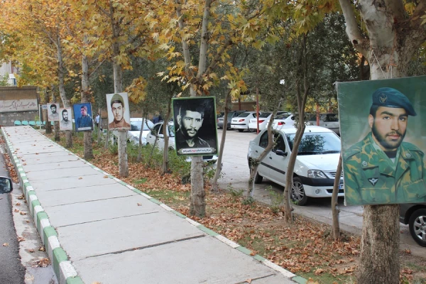 نمایشگاه عکس سرداران شهید لرستان