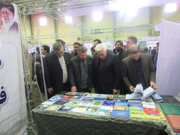 غرفه فعالیت های پژوهشی دانشگاه فرهنگیان در بیستمین نمایشگاه دستاوردهای پژوهشی لرستان