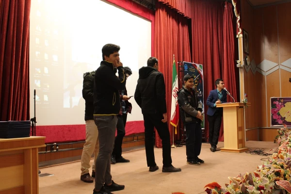 مراسم روز دانشجو در پردیس علامه طباطبایی لرستان