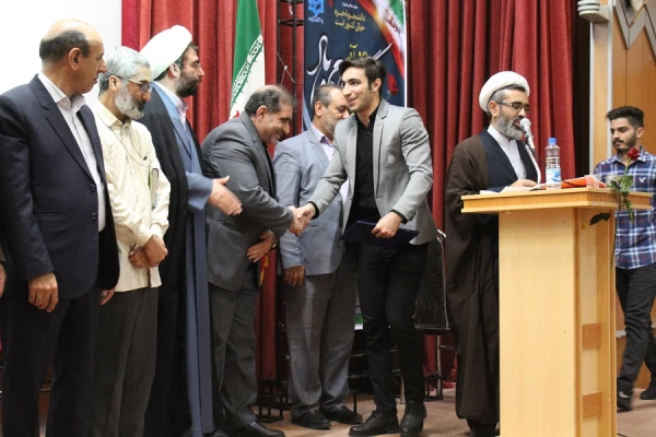 مراسم روز دانشجو در پردیس علامه طباطبایی لرستان