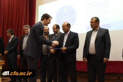 همایش گرامی داشت هفته پژوهش و تجلیل از برگزیدگان پژوهشی 