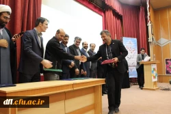 همایش گرامی داشت هفته پژوهش و تجلیل از برگزیدگان پژوهشی 