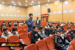 کرسی آزاد اندیشی با موضوع (محدودیت فضای مجازی آری یا نه)