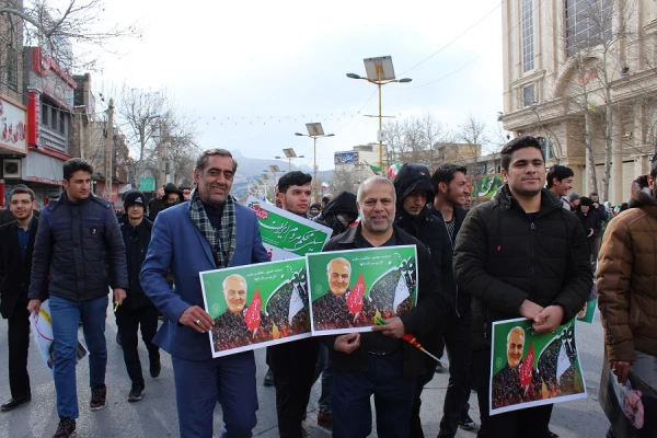 حضور دانشجویان و کارکنان دانشگاه فرهنگیان لرستان در یوم الله 22 بهمن 1398