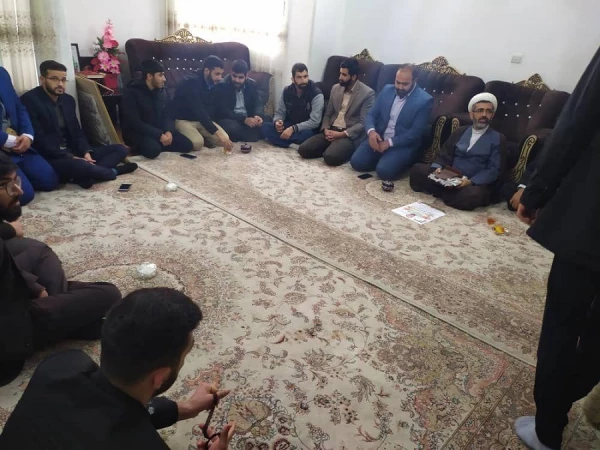 دیدار با خانواده شهید نظم و امنیت به مناسبت دهه فجر