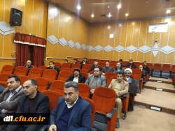 نشست بصیرتی و روشنگری دستاورد های انقلاب با حضور فرمانده سپاه استان