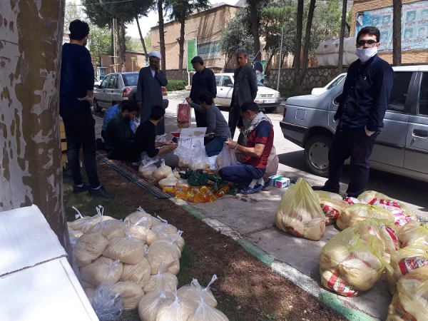 تهیه و توزیع313 بسته غذایی و بهداشتی در شهرستان خرم آباد پردیس علامه طباطبایی لرستان