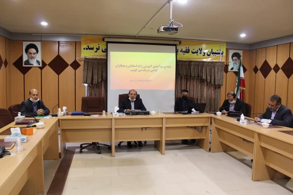 مراسم تجلیل از استادان نمونه دانشگاه فرهنگیان لرستان به مناسبت دهه ی سرآمدی آموزش