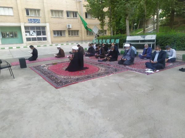 برگزاری مراسم زیارت عاشورا