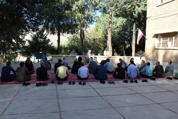 برگزاری مراسم زیارت عاشورا به مناسبت هفته دفاع مقدس