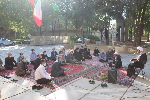 برگزاری مراسم زیارت عاشورا به مناسبت هفته دفاع مقدس