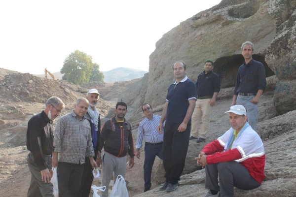 برنامه کوهپیمایی کارکنان پردیس علامه طباطبایی به مناسبت هفته دفاع مقدس