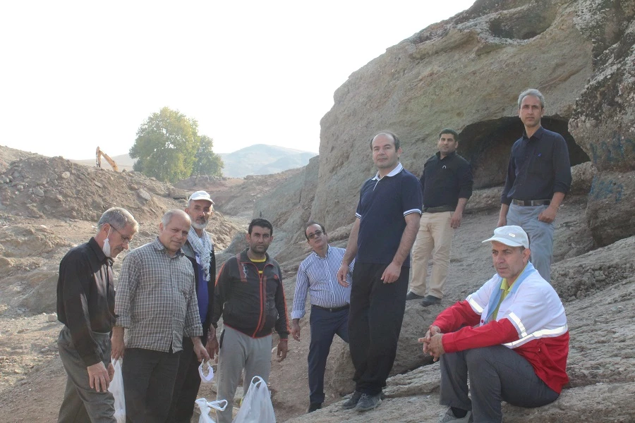 برنامه کوهپیمایی کارکنان پردیس علامه طباطبایی به مناسبت هفته دفاع مقدس