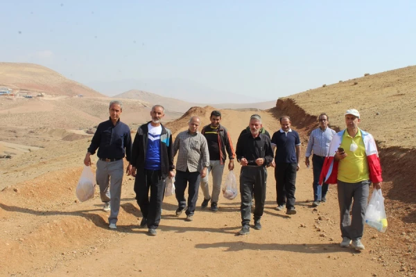 برنامه کوهپیمایی کارکنان پردیس علامه طباطبایی به مناسبت هفته دفاع مقدس