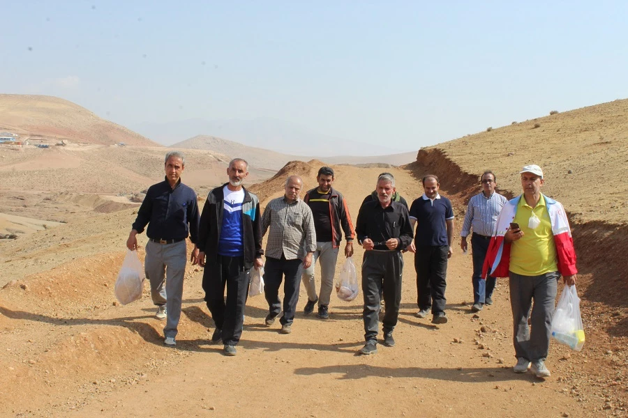 برنامه کوهپیمایی کارکنان پردیس علامه طباطبایی به مناسبت هفته دفاع مقدس