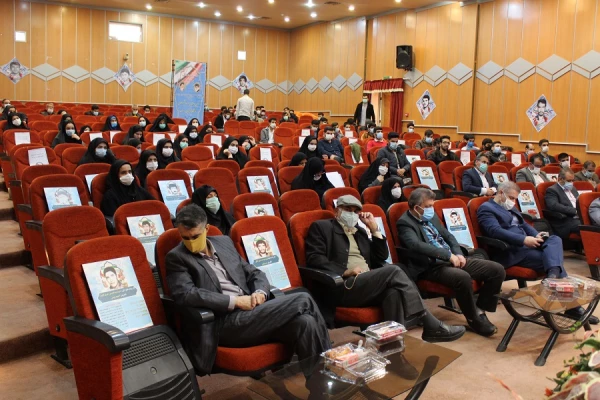 مراسم استقبال از نو دانشجومعلمان دانشگاه فرهنگیان لرستان و جشن چهلمین سالگرد پیروزی انقلاب اسلامی
